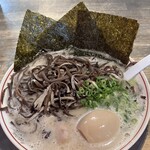 博多一丁 - 焼きのりトッピングしてみました