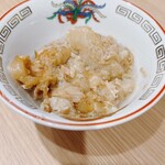 豚山 池袋西口店 - 豚カスあぶら