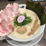 鶏そば啜る - 「鶏そば全部のせ(950円)」