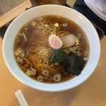 玉半食堂 - ラーメン 500円