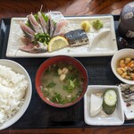 お食事処まるに - イワシ刺身定食