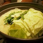 宮崎県日南市 塚田農場 - 地頭鶏スープの塩モツ鍋