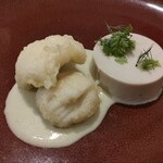 Ripaille - はもとベニエときのこのムース 柚子胡椒の香り