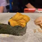 立喰い寿司 あきら - ウニ海苔に巻かれて