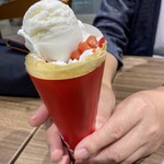 H's CREAM - ストロベリーＷチーズケーキ