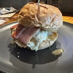 Warren’s Place 2.1 Burgers & Beer - 