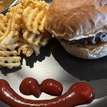 Warren’s Place 2.1 Burgers & Beer - 