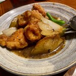 新世界菜館 - 鶏もも肉ととろとろ茄子の炒め物（ハーフ）