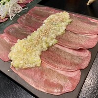 老舗精肉店直送 千種焼肉 飛騨牛の奴隷 千種店 - ねぎタン焼きしゃぶ