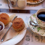 澤井珈琲 R431店 - スコーンセット ６００円