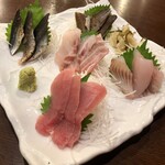 海鮮丼屋  海舟 - 「本日の刺身 5点盛り」(2500円)