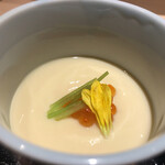 名古屋 栄 栞庵 鮨 やましろ - 茶碗蒸し　上にはいくら♪