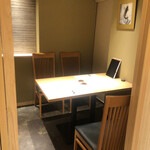 名古屋 栄 栞庵 鮨 やましろ - 個室テーブル席