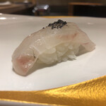 名古屋 栄 栞庵 鮨 やましろ - ひらめ　竹炭塩