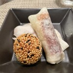 中国料理 「王朝」 ヒルトン東京ベイ - 北京ダックとポルチーニ茸の胡麻団子