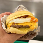 マクドナルド - 料理写真:七味香る 牛すき月見☆