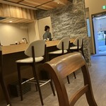 とんかつ 螢水 - 店内　カウンター席