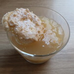 フランス菓子 パティシエ ショコラティエ イナムラショウゾウ - 紅玉りんごのジュレ