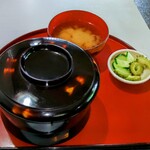 山屋 - ソースかつ丼　950円