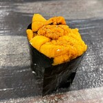 飯や しみづ - うに。この日は利尻のでした。さっぱり乍ら舌に纏わり付く濃厚さも。味わいも風味も最高。