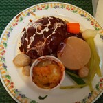 クックライトキッチン - ハンバーグは他店の1.5倍はある