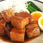 Hot and hot! Braised thick-sliced pork 1,180 yen (excluding tax)
