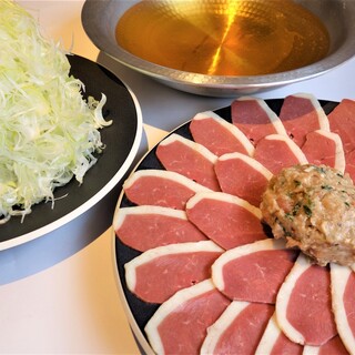 「まる」はお鍋の専門店です♪オリジナルのお鍋料理が充実です♪