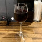 ぶどうの根っこ - ハウスワイン（赤）グラス ¥495