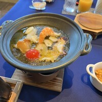 クランマラン - 朝食の、アヒージョ。