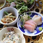 古民家で昼ごはん梅里 - 