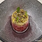 プチレストラン ブーケ・ド・フランス - 天然物の本鮪のカマトロと赤身のタルタルと焼茄子のピュレ