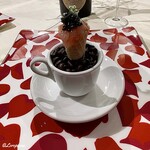 プチレストラン ブーケ・ド・フランス - コーンにたっぷりの縞海老とキャビア