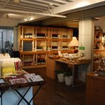 ココ・ファーム・カフェ - 売店全景