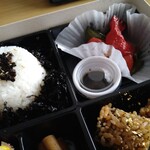 郡山島田海苔店 - 海苔が美味い海苔弁当です。