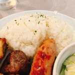 Shurasuko Ando Bia Resutoran Areguria - ミックスプレート(ご飯普通盛り)_¥1,000