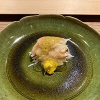 波濤 - 毛蟹 菊の花添え