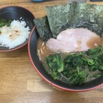 麺家 紫極 - ラーメン+ほうれん草、ライス