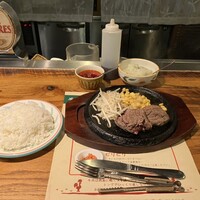 マヌエル タスカ ド ターリョ 丸の内店 - 牛ランプ(150g) 1,300円