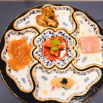 蟹王府 - 前菜：牛タン、よだれどり、あわび、くらげ