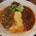 SPICY CURRY 魯珈 - 選べる二種（チキン、コルマ）
