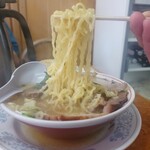 かし亀 - 麺リフトアップ