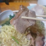 かし亀 - チャーシューリフトアップ