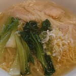 Shingaporuryouriseregi - えびワンタン麺
