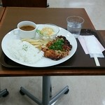 イビザエミュカフェ - 若鶏の中華風ランチ 750円
