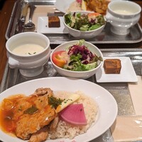 トラディシオン 日本橋 - 