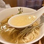 らぁ麺 はやし田 中目黒店 - 角のないまろやかなスープ