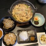 Matsutake Tokinoko Ryouriki Noko Mura Shinzan - 松茸御飯と名物きのこ汁