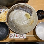 Akakara Nabe To Seseri Yaki No Yakiniku Izakaya Akakara - 2023/09/25
      爆弾からあげ定食 4個 682円→562円
      ✴︎大・小ライス各1、スープ×2
      ✴︎食べログ限定Tポイント -120円
      ✴︎アンケート 雪見だいふく