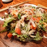 やきとり 日本酒 ふくの鳥 - 鯖のほぐし身とトマトのサラダ