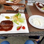 レストランカフェ グレーテルの森 - あか牛ハンバーグ